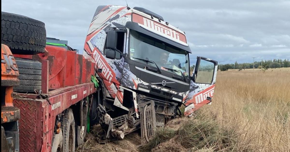 Despiste de un camión en la ruta 152: piden precaución al transitar cerca de Acha