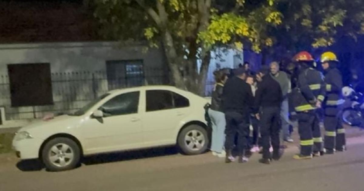 Dramático rescate en General Pico: un bebé de un año y medio quedó encerrado en un auto