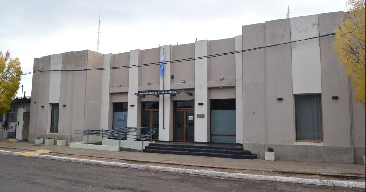Eduardo Castex: Trabajó 12 años sin estabilidad y su viuda no podrá cobrar ni ingresar al municipio