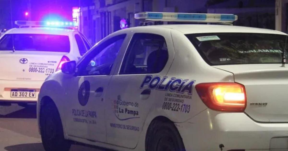 Lo atraparon mientras robaba dentro de una camioneta en el barrio Plan 5000