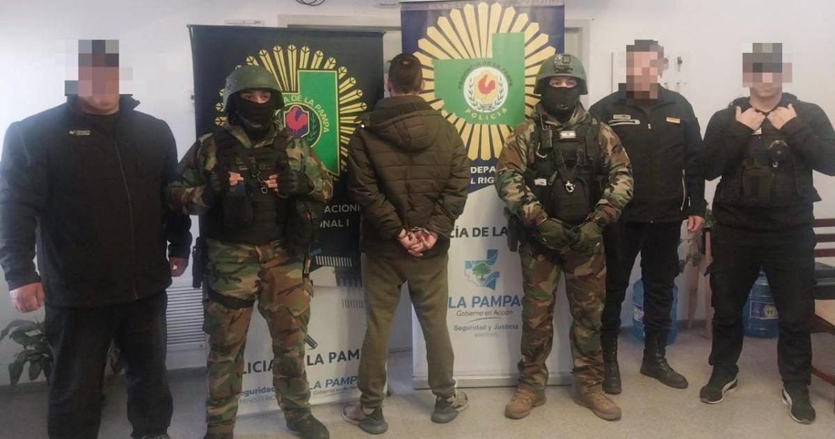 Allanamiento en Riglos: hallaron marihuana, un revólver y municiones