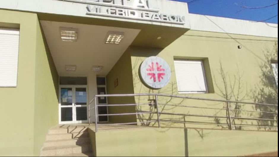 Lo encontraron tendido en la calle con abundante sangrado, agredieron al director del hospital de Baron