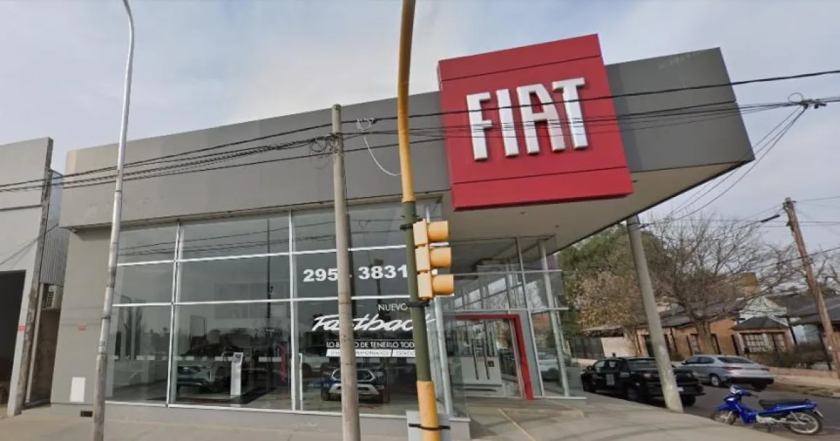 Confirmaron una multa a una concesionaria por vender una camioneta de otro modelo