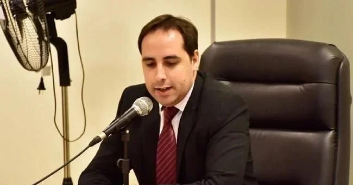 Un año de prisión por robar una valija y tener una campera de la Policía