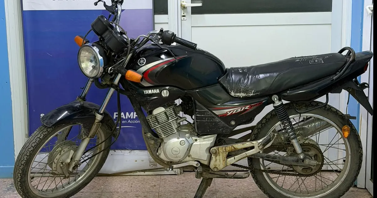 Cortaron el alambre del depósito municipal, se llevaron una moto y los atraparon