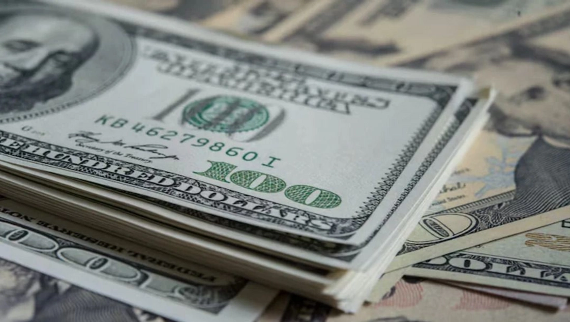 Subió el dólar y alcanzó su nivel más alto en lo que va del mes