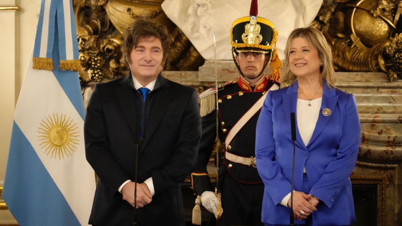 Su propia ministra de Seguridad, Monteoliva, admitió que los suicidios en las fuerzas aumentaron un 30% y apuntó al endeudamiento durante la gestión de Milei