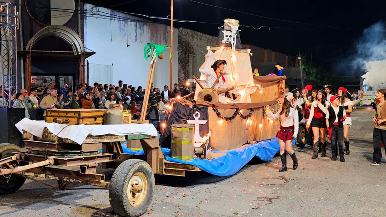 Fiesta de los Estudiantes 2026: todos los ganadores de carrozas, fotografías y puestas en escena