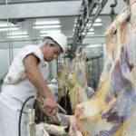 Bernasconi: Operarios del Frigorífico HV reclamaron deudas salariales
