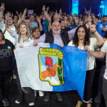 Ziliotto plebiscita su modelo: actos a diario y la «ayuda» inesperada de Milei (*)