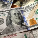 El dólar continúa su marcha ascendente