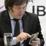 Más contactos, menos diversidad: por qué los “smartphones” explican la grieta política