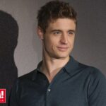 “Me costaba leer”. Es hijo de un famoso actor, sigue sus pasos en la actuación y desafía a la dislexia con un “método” personal