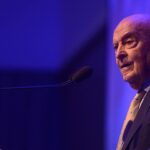 La advertencia de Cavallo: detrás de la calma cambiaria persisten riesgos y señales recesivas