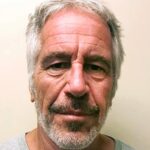 Jeffrey Epstein: revelan mails de su “facilitador” para conseguir mujeres en Barcelona, París y Cuba