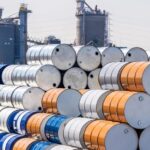 Tras anuncio de Trump el precio del petróleo cae por debajo de los US$100