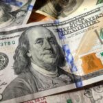 El dólar cae por tercera jornada consecutiva: cómo impacta en el bolsillo