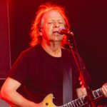 El guitarrista de AC/DC, Stevie Young, fue hospitalizado en Buenos Aires tras su llegada desde Chile