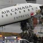 Así chocaba el avión de Air Canadá al camión de bomberos en el aeropuerto de Nueva York