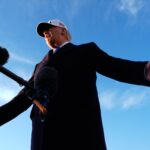 La Casa Blanca amenaza con revocar las licencias de las emisoras por su cobertura de la guerra