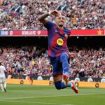 Barcelona goleó al Sevilla de Matías Almeyda 5-2 con tres goles de Raphinha
