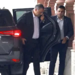 Revelan que Adorni se construyó una casa en un country lujoso y Milei tuvo que negar que vaya a echarlo