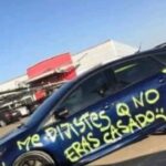San Luis: Polémica le pintaron el auto con acusaciones de infidelidad;»Pito chico, me dijiste que no eras casado»