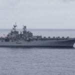 Cómo es el buque anfibio de Estados Unidos con 3.500 marines listos para desembarcar en Medio Oriente