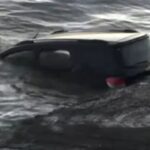 Perdió el control de su camioneta en la costanera y cayó al río: las rescataron pescadores