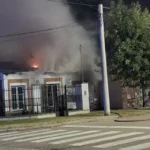 Vecinos salvaron a dos menores de un incendio en una vivienda en Pico