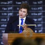 Javier Milei y sus medidas, en vivo: el viaje de Caputo a Washington y la derrota de Orban en Hungría