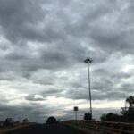 Por qué llueve, sale el sol, y vuelve a llover, pero no refresca: las causas y un anticipo del fenómeno que se aproxima