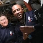 Victor Glover, piloto del Artemis II: “Esto que llamamos universo es un montón de nada, ustedes tienen un oasis donde podemos existir juntos”