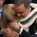 El efecto «catarata» sobre Manuel Adorni y un incómodo nexo con Karina Milei