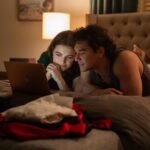 Pura química y romance juvenil: de qué trata Off Campus, la serie del momento de Prime Video que está en boca de todos