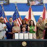 Es oficial en Florida: DeSantis firmó un paquete de leyes en mayo para beneficiar a millones de estudiantes