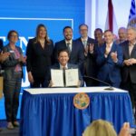 Noticias de Florida hoy, en vivo: DeSantis firma una ley que impacta en los deportes escolares desde julio