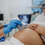 Baja natalidad: el país que encabeza el podio y dónde se ubica la Argentina dentro de la región