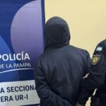 Le negó el «fiado» a un cliente habitual, la amenazó de muerte y le robó