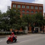 Argentina en Dallas: el asesinato que conmocionó al mundo y la decisión que cambió para siempre la relación entre deporte y espectáculo