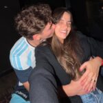 Julián Álvarez compartió una foto de él y su novia en Calchín cuando eran adolescentes y dejó a todos mudos