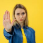 El arte de decir que no: 10 consejos para aprender a poner límites en el ámbito familiar y laboral