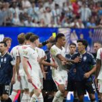 Todos los cruces de un duelo caliente en Atlanta: Paredes contra Bellingham y dientes apretados entre Argentina e Inglaterra