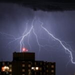 Se avecina El Niño con “riesgo extremo” por tormentas intensas, actividad eléctrica, granizo y ráfagas en medio del frío polar: las zonas afectadas
