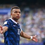 Francia condena como “racistas” los insultos de una senadora paraguaya contra Mbappé