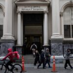 La Cámara Federal acumuló dos causas del rulo con el dólar y quedaron a cargo del juez Lijo