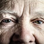 Olor corporal: cuál es la molécula detrás, cuándo aparece y ¿se puede prevenir?