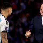 Infantino despidió a Otamendi tras el anuncio de su retiro de la selección: “Una extraordinaria era”