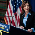 Es oficial: Hochul ordena la revisión de leyes y regulaciones en Nueva York para mejorar la eficiencia