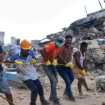 «¿Dónde están las grúas?»: familiares de víctimas de los terremotos claman por el regreso de los rescatistas extranjeros a Venezuela
